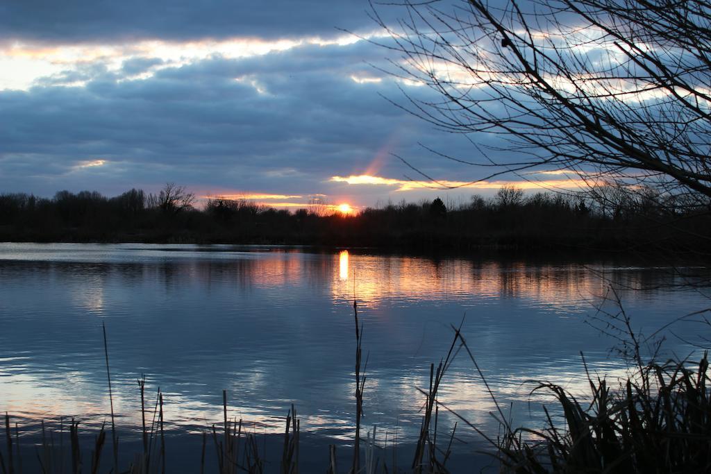 Lake Pochard Holiday Lodges South Cerney Camera foto